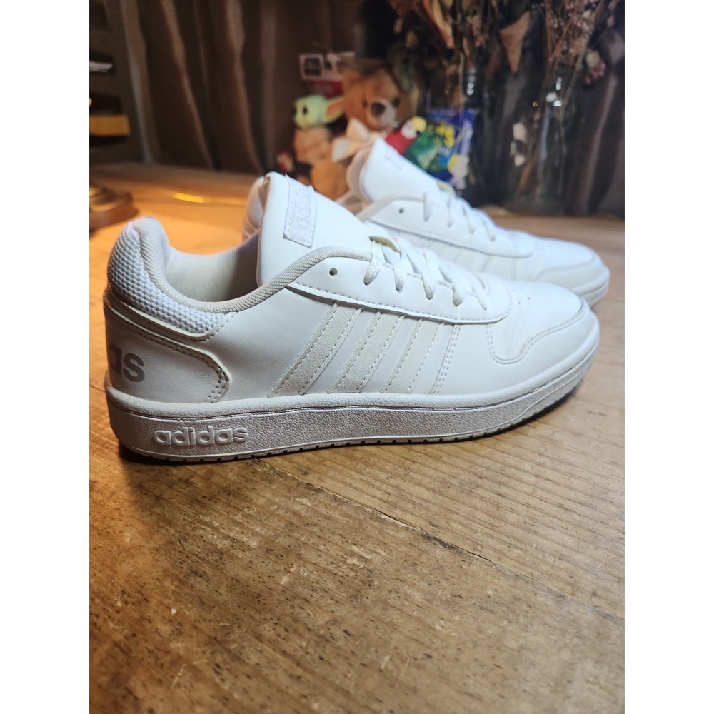 Adidas Hoops 2.0 Cloud Retro Streetwear White Womans Sneakers, Size 6.5. Good